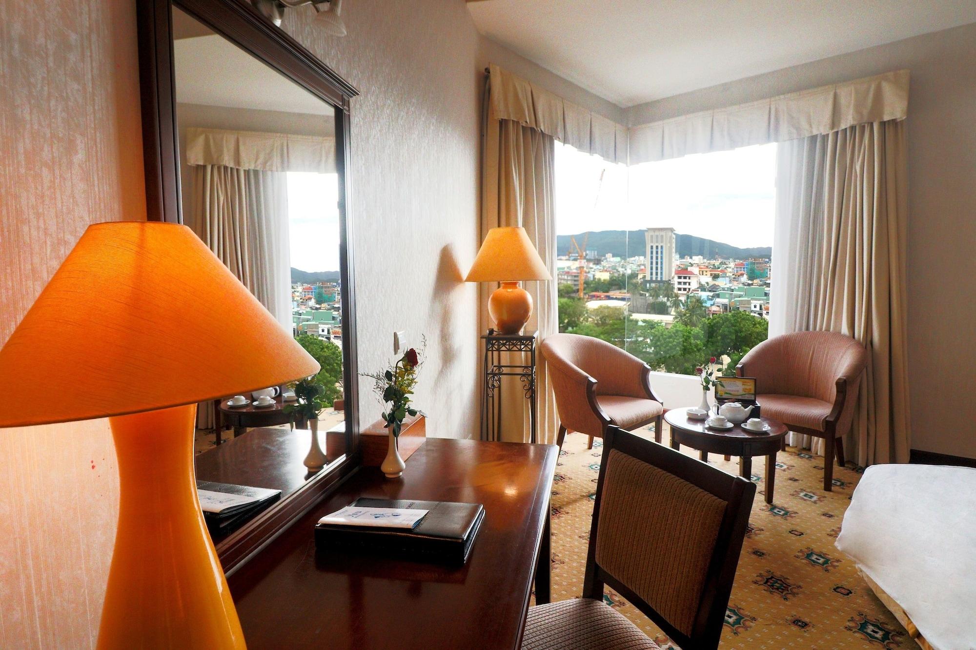 Saigon Quy Nhon Hotel Exteriör bild