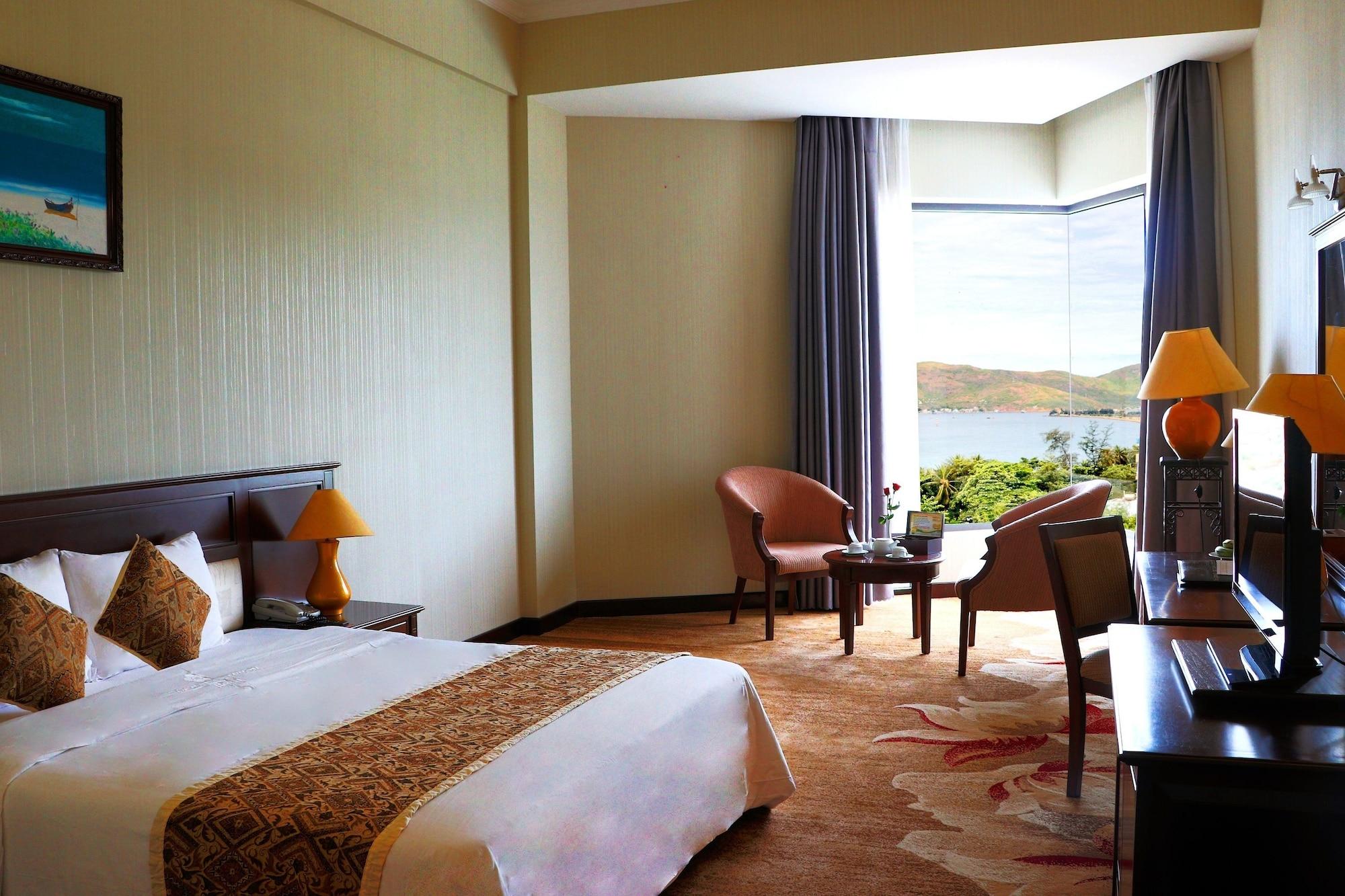 Saigon Quy Nhon Hotel Exteriör bild